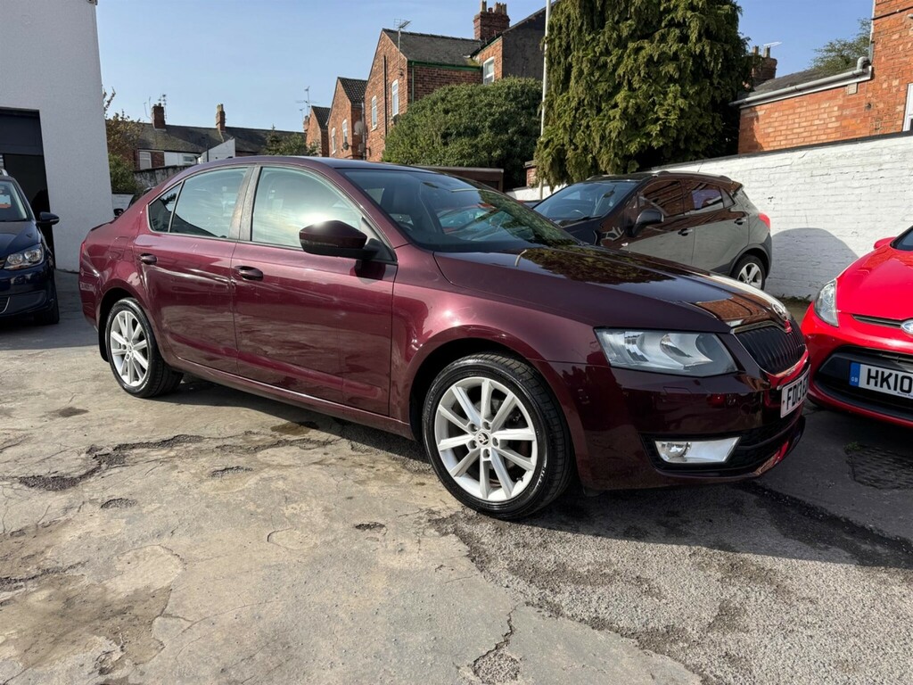 Skoda Octavia 2.0 Tdi Elegance Euro 5 Ss Red #6