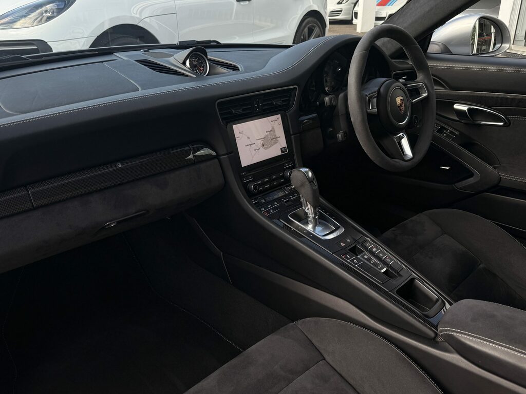 Porsche 911 Gts Silver #2