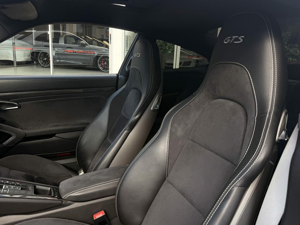 Porsche 911 Gts Silver #3