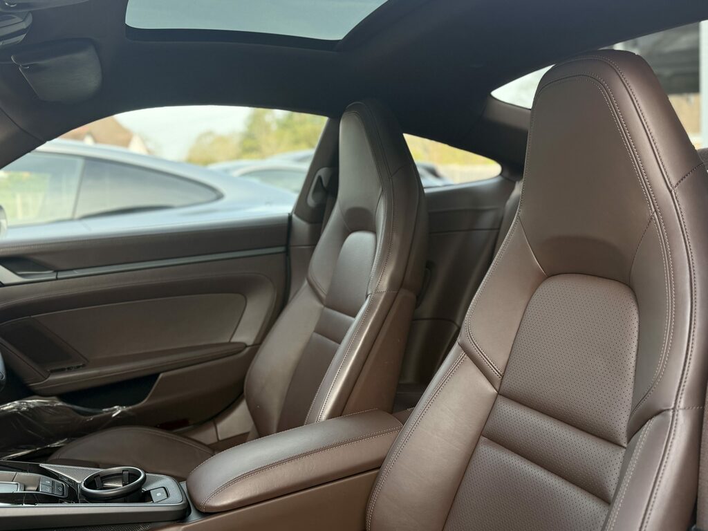 Porsche 911 Carrera   #3