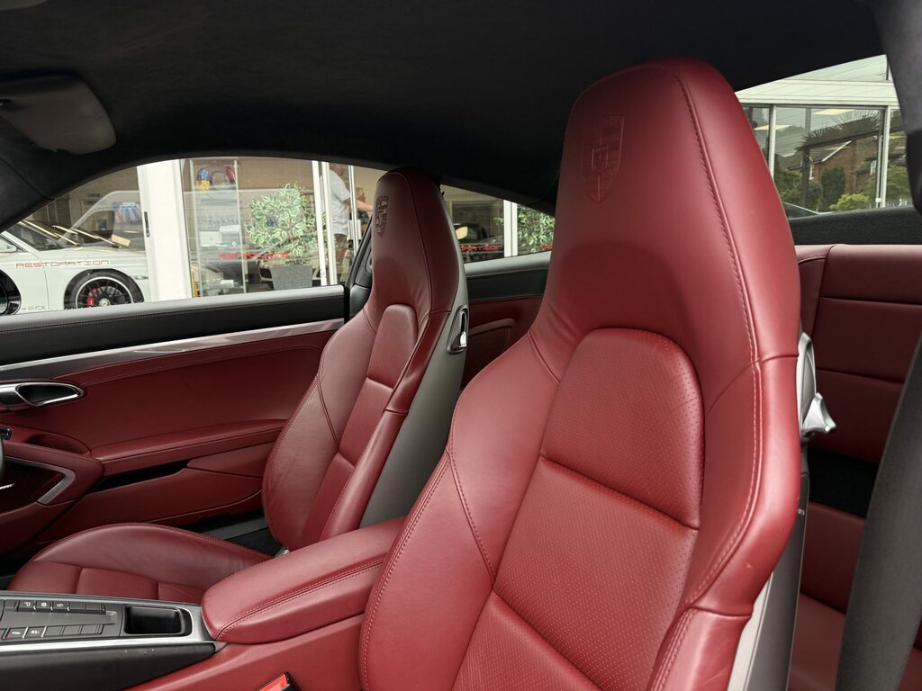 Porsche 911 Coupe Black #4