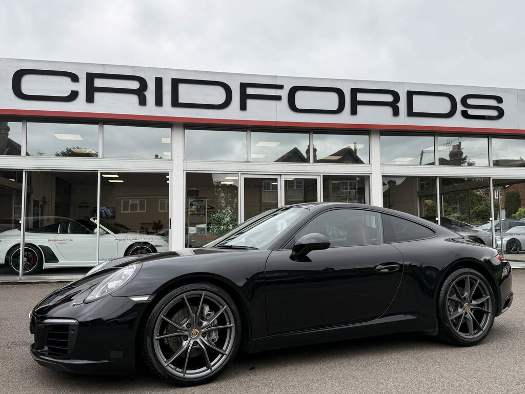 Porsche 911 Coupe Black
