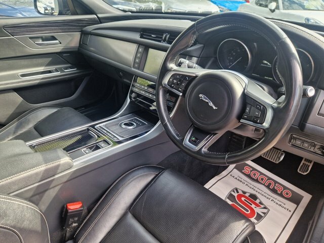 Jaguar XF Saloon WG67BVK Black #3