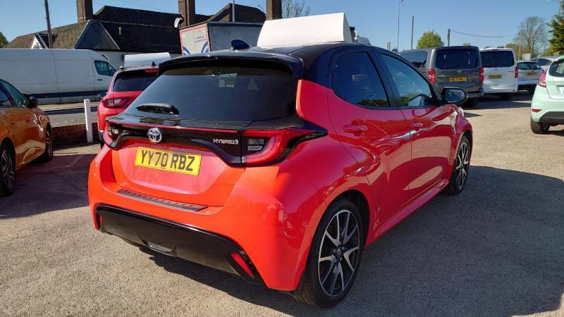 Toyota Yaris 1.5 Hybrid Launch Edition Cvt - 2020 70 YY70RBZ Orange #2