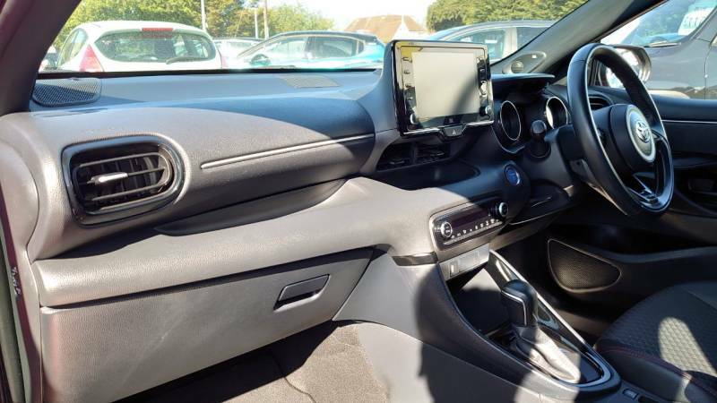 Toyota Yaris 1.5 Hybrid Launch Edition Cvt - 2020 70 YY70RBZ Orange #5
