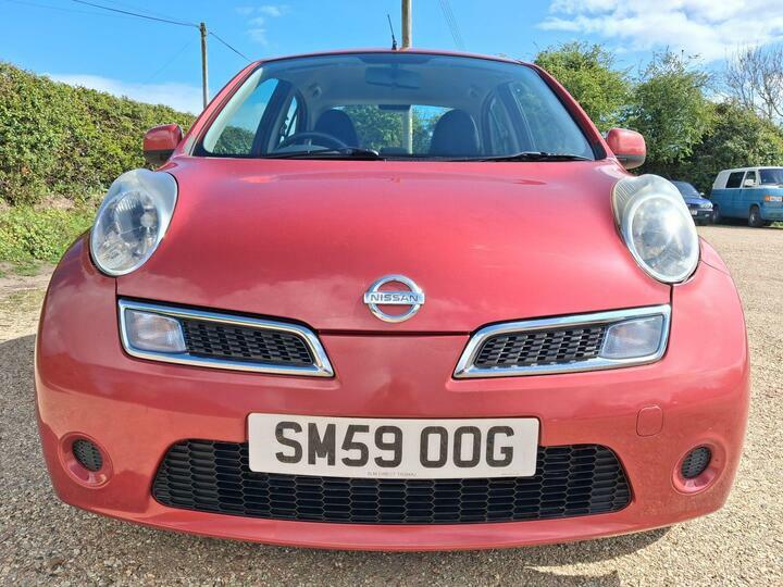 Nissan Micra 1.2 16V Acenta Red