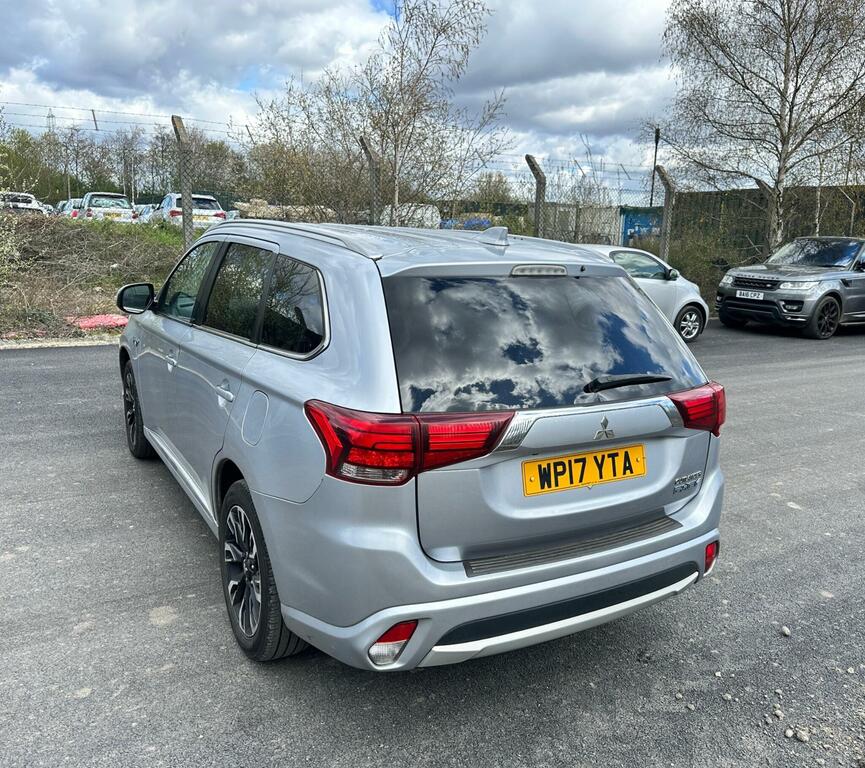 Mitsubishi Outlander 2.0H 12Kwh 4H Cvt 4Wd Euro 6 Ss WP17YTA Silver #4
