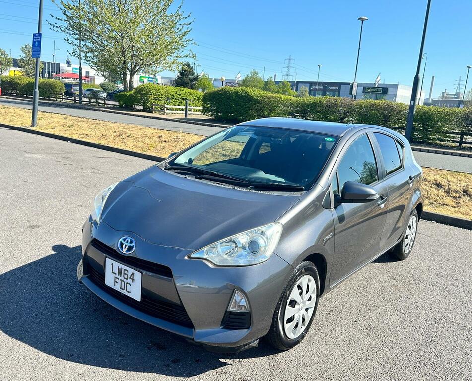 Toyota Aqua 1.5 Hybrid  #3