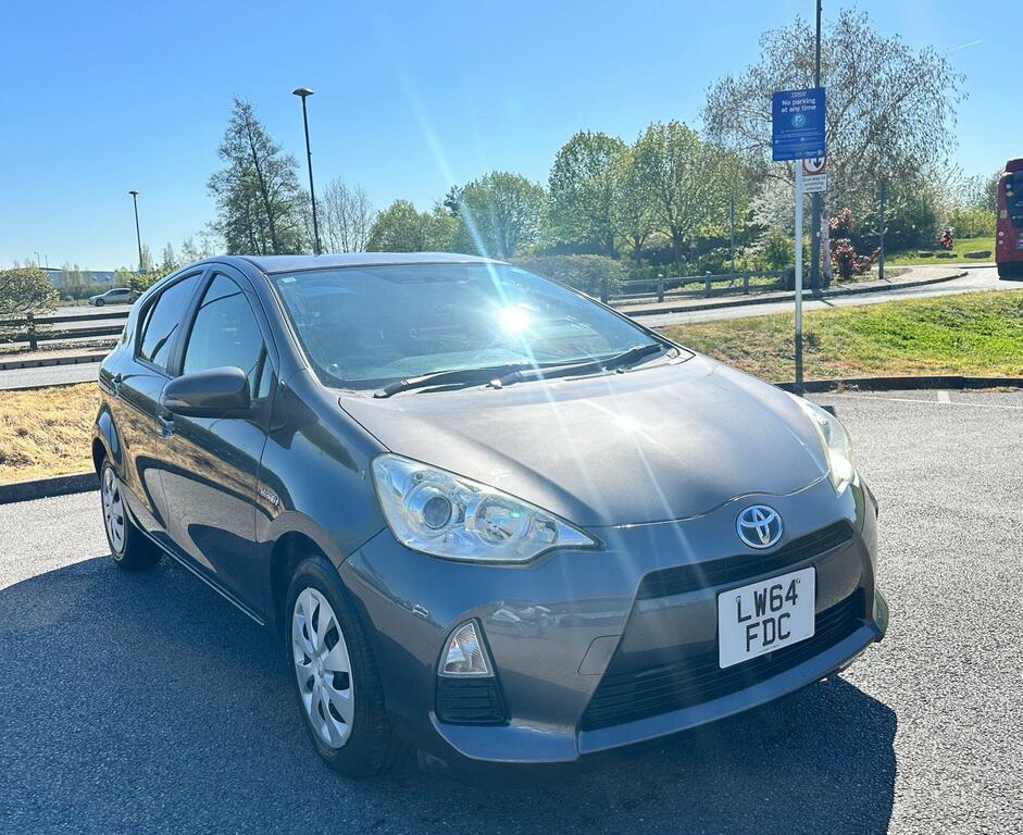 Toyota Aqua 1.5 Hybrid 