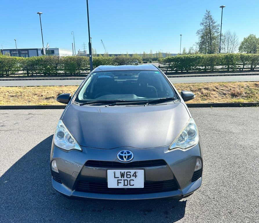Toyota Aqua 1.5 Hybrid  #2