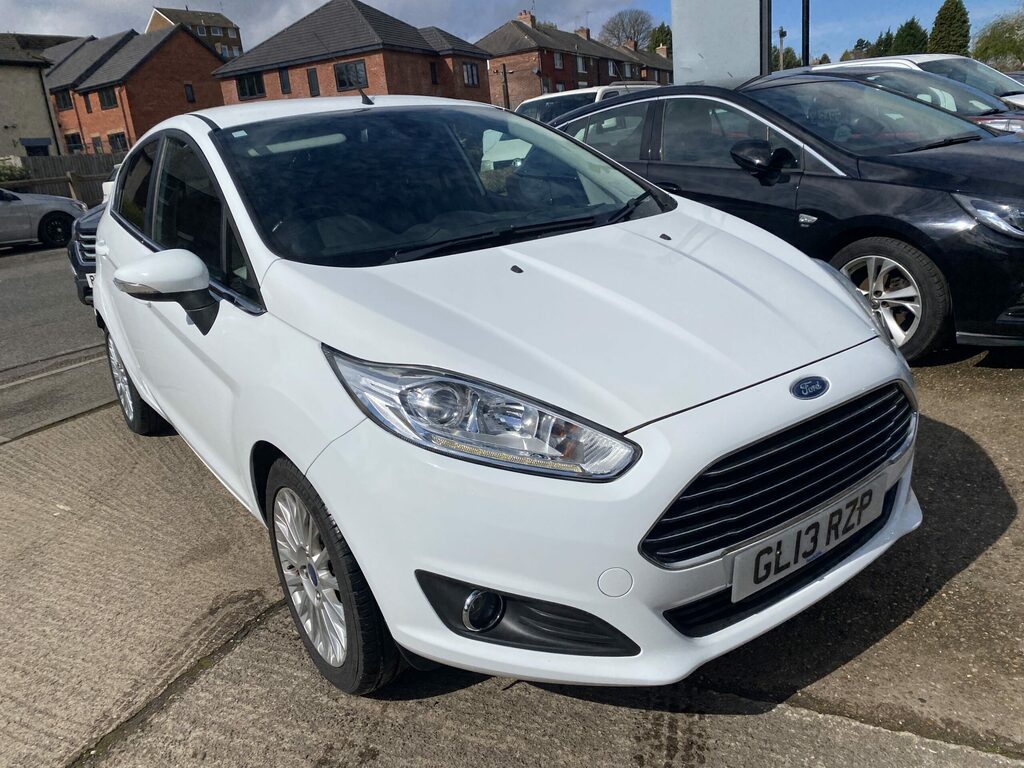 Ford Fiesta Ford Fiesta 1.0 Titanium Hatch White 2013 GL13RZP White #2