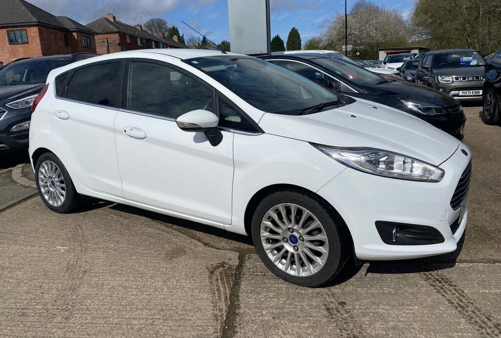 Ford Fiesta Ford Fiesta 1.0 Titanium Hatch White 2013 GL13RZP White #4