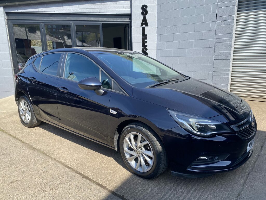 Vauxhall Astra Vauxhall Astra 1.6 Cdti 16V 136 Tech Line Nav 5 Do MK19TZY Black #3