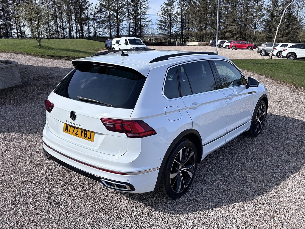Volkswagen Tiguan Suv MT72YBJ White #5