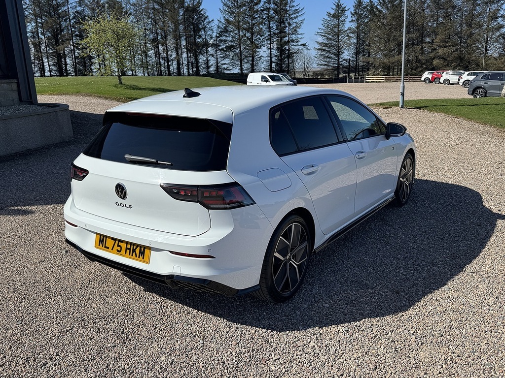 Volkswagen Golf Hatchback ML75HKM White #5