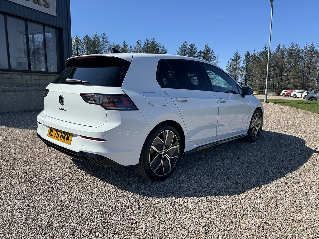 Volkswagen Golf Hatchback ML75HKM White #4