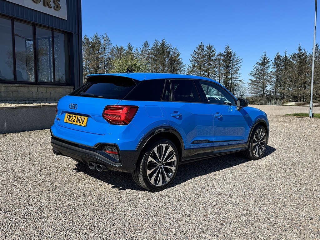 Audi SQ2 Suv Blue #4