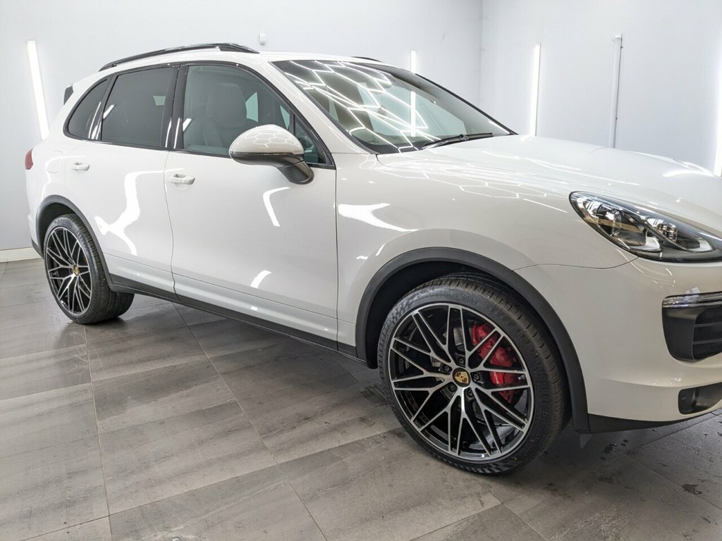 Porsche Cayenne Suv Y30BLC White #4