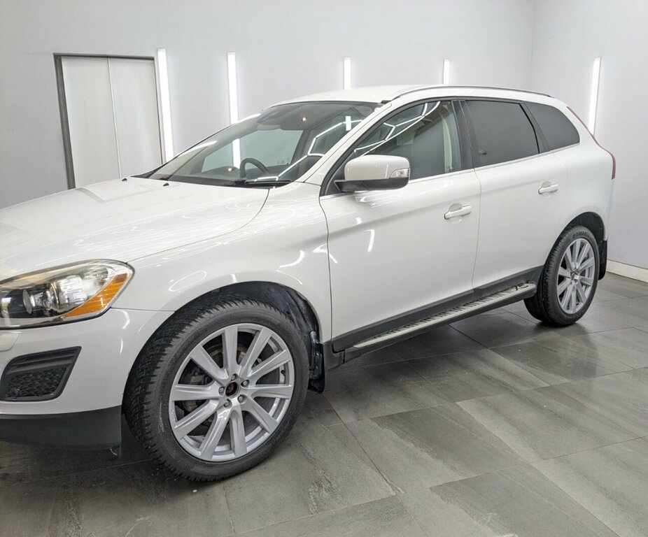 Volvo XC60 2L Se Lux Nav YT13WYP White #3