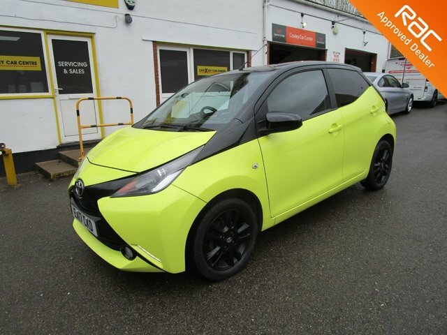 Toyota Aygo 1.0 Vvt-i X-cite 3 Yellow Bi-tone Hatchback Pe EA17CKD Yellow #3