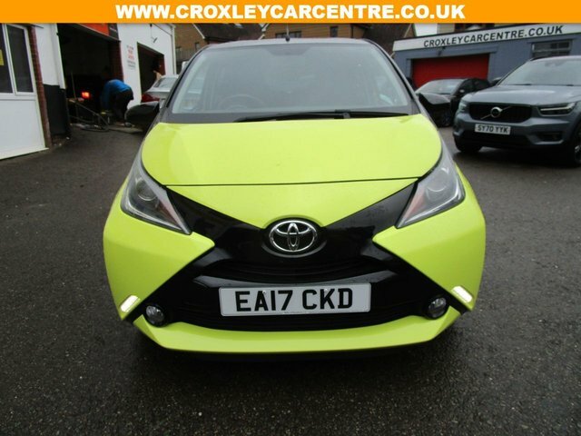 Toyota Aygo 1.0 Vvt-i X-cite 3 Yellow Bi-tone Hatchback Pe EA17CKD Yellow #2