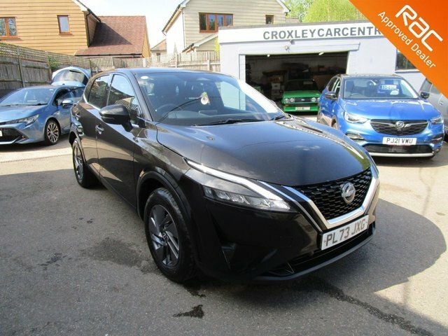 Nissan Qashqai 1.3 Dig-t Mhev Acenta Premium Suv Hybri Black