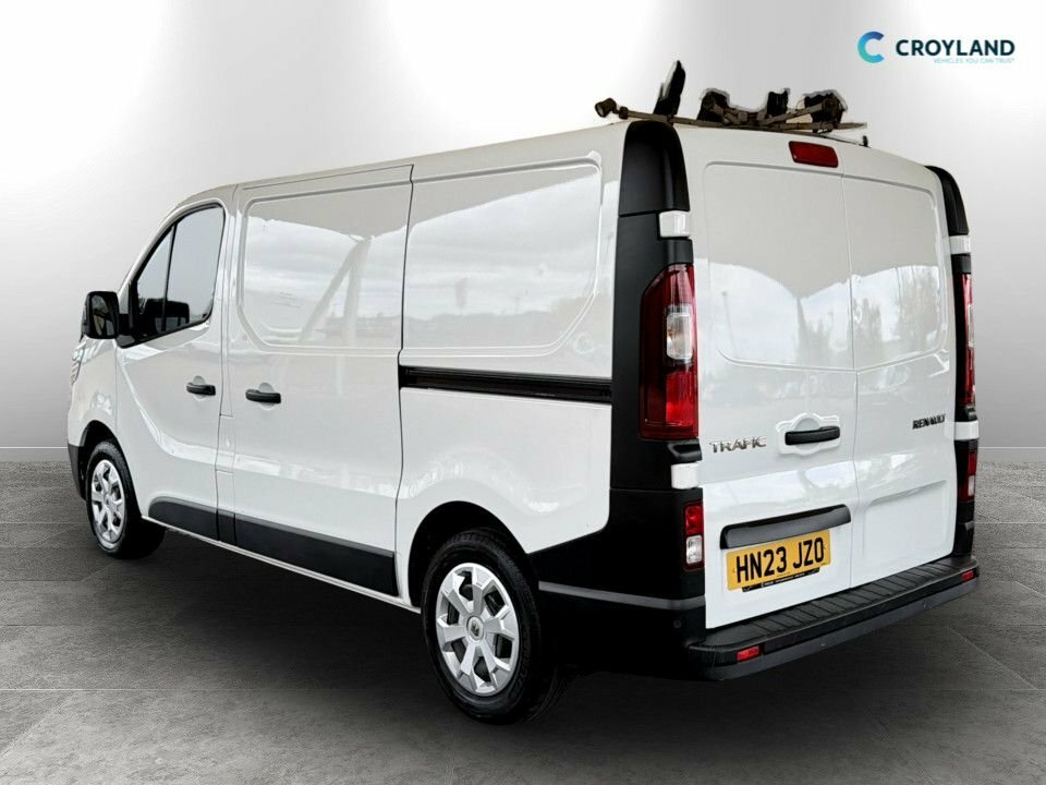 Renault Trafic 2L Business HN23JZO White #5
