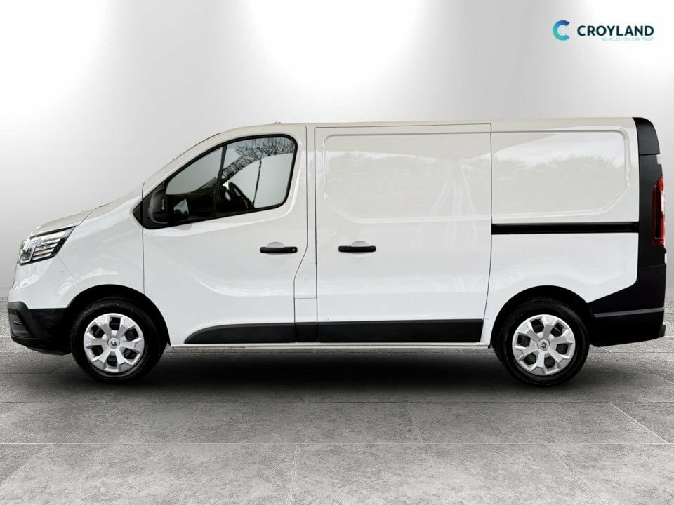 Renault Trafic 2L Business HN23JZO White #6