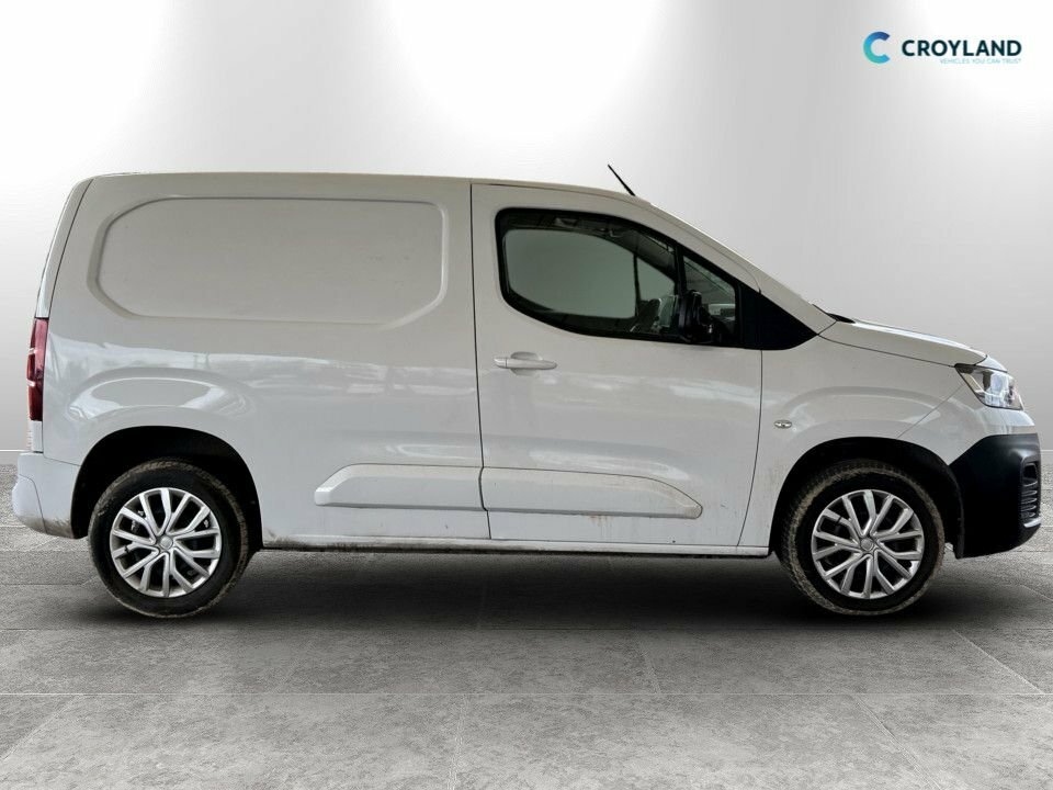 Fiat Doblo 1.5L Primo White #2
