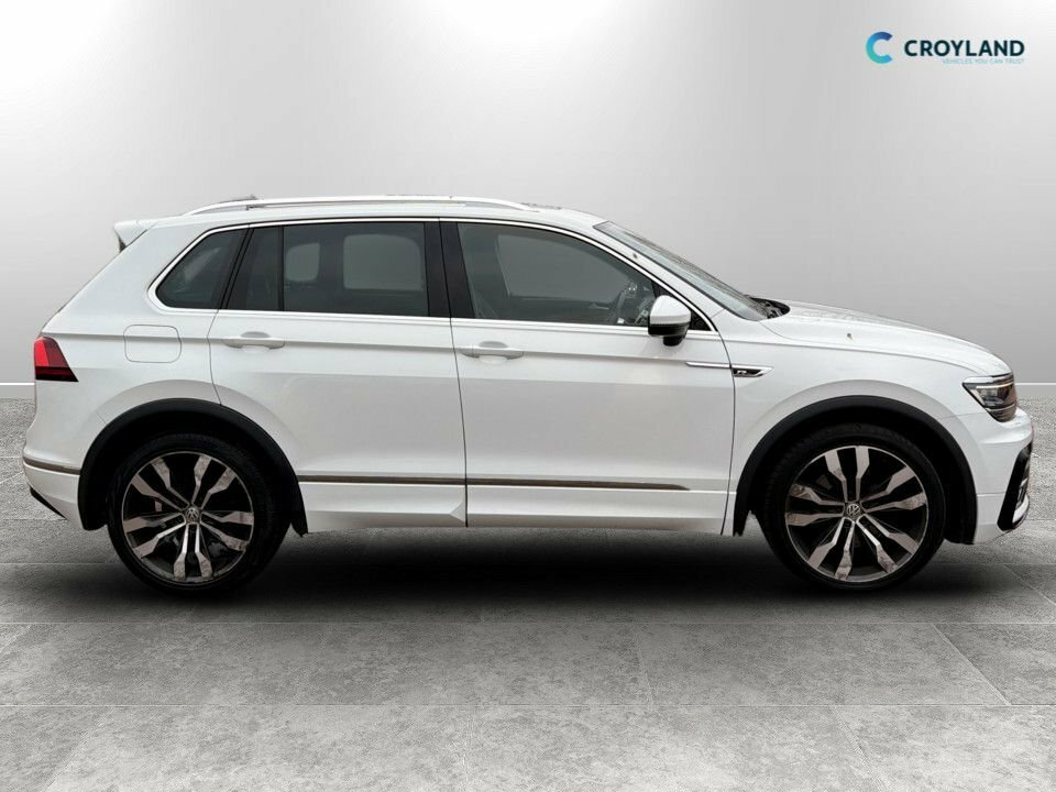 Volkswagen Tiguan 2L R-line BT66DFL White #2