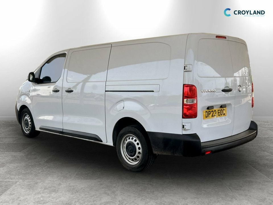 Vauxhall Vivaro 1.5L Prime 6Dr DP23EOC White #3