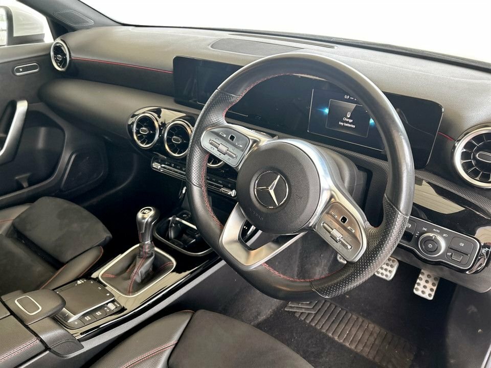 Mercedes-Benz A Class 1.3L Amg Line WR70EHD White #5