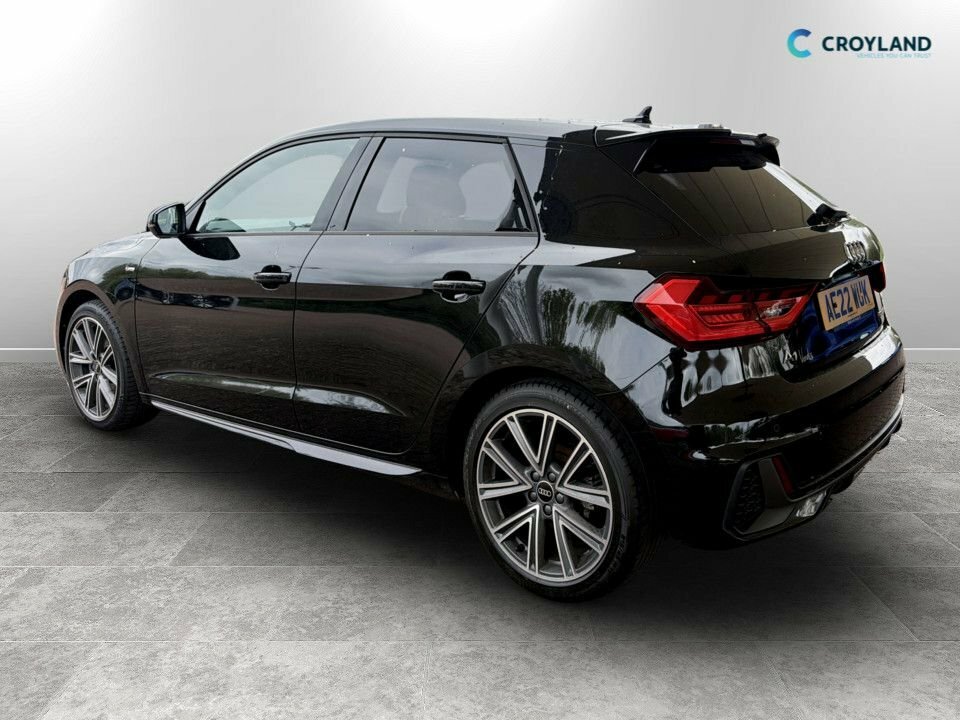 Audi A1 1L S Line AE22WUK Black #3