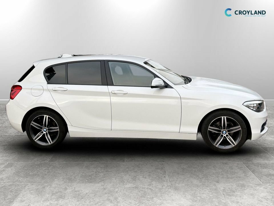 BMW 1 Series 1.5L Sport KV68AAN White #2