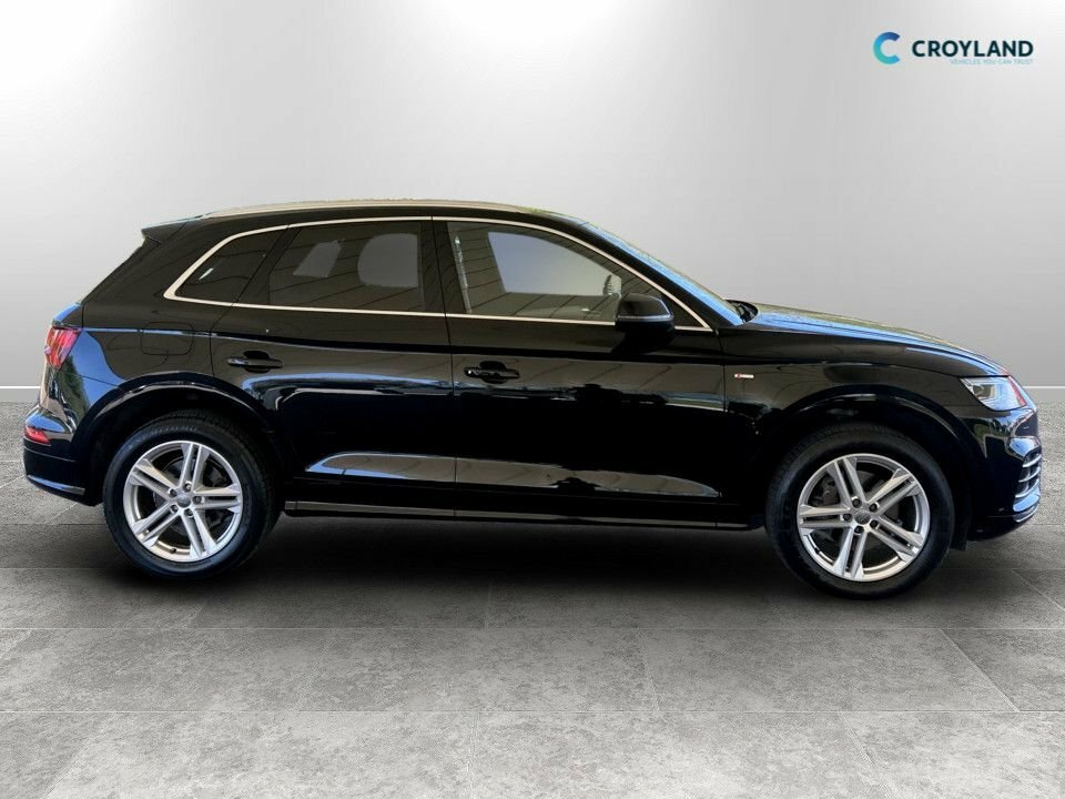 Audi Q5 2L S Line KK68OUE Black #2