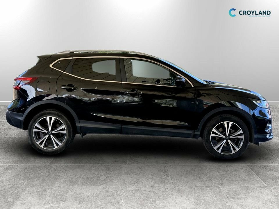 Nissan Qashqai 1.3L N-connecta EK69VLZ Black #2