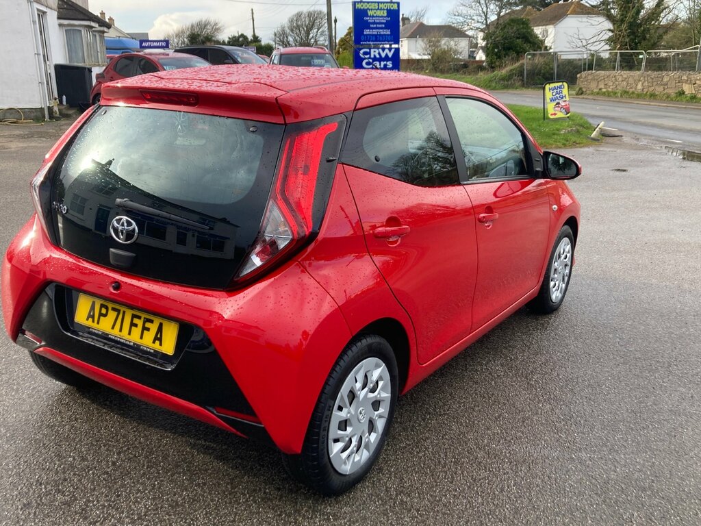 Toyota Aygo 1.0 Vvt-i X-play Hatchback Euro Red #4