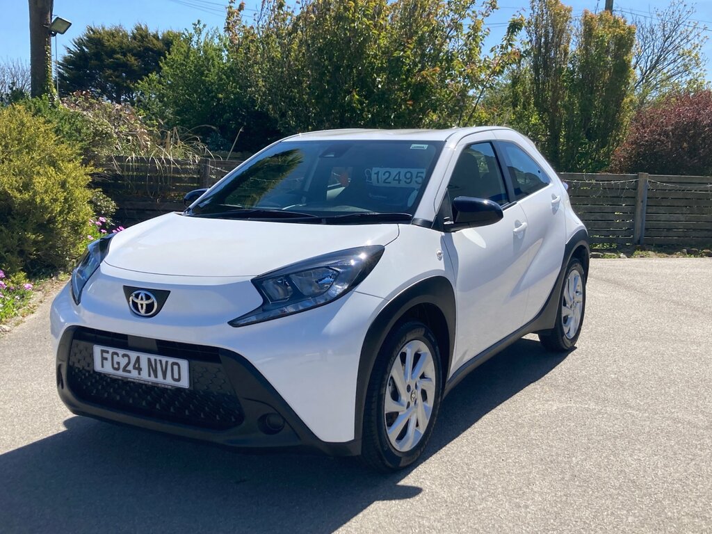Toyota Aygo X 1.0 Vvt-i Pure Hatchback Euro 6 White