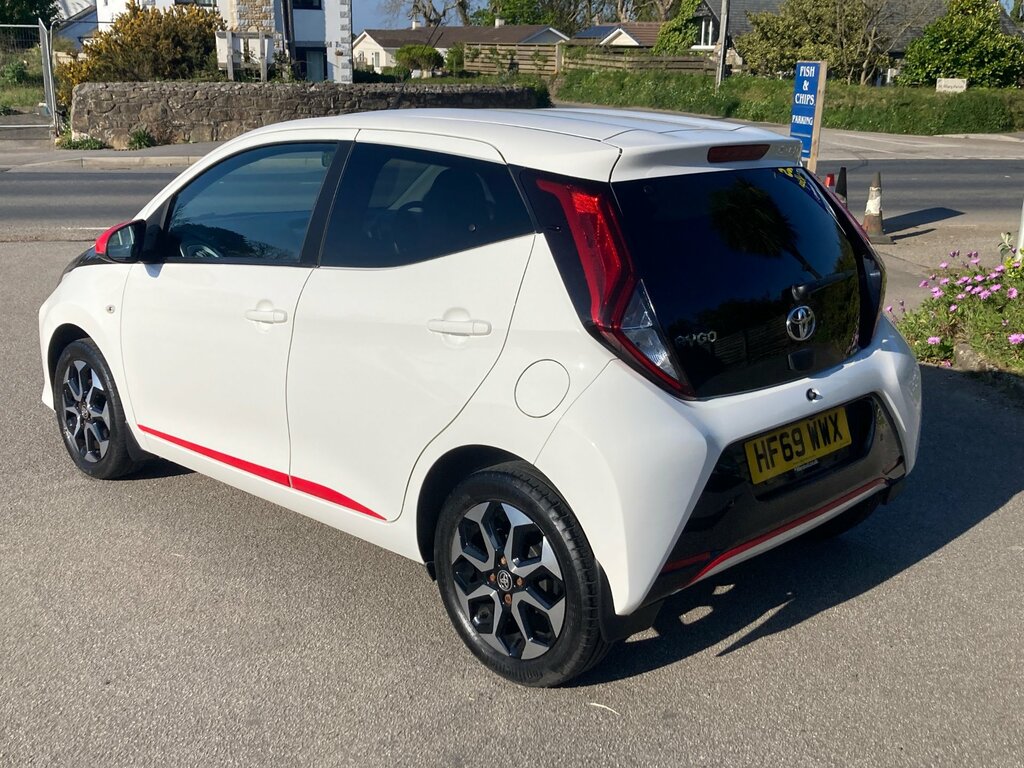 Toyota Aygo 1.0 Vvt-i X-trend X-shift Euro 6 71 Ps HF69WWX White #2