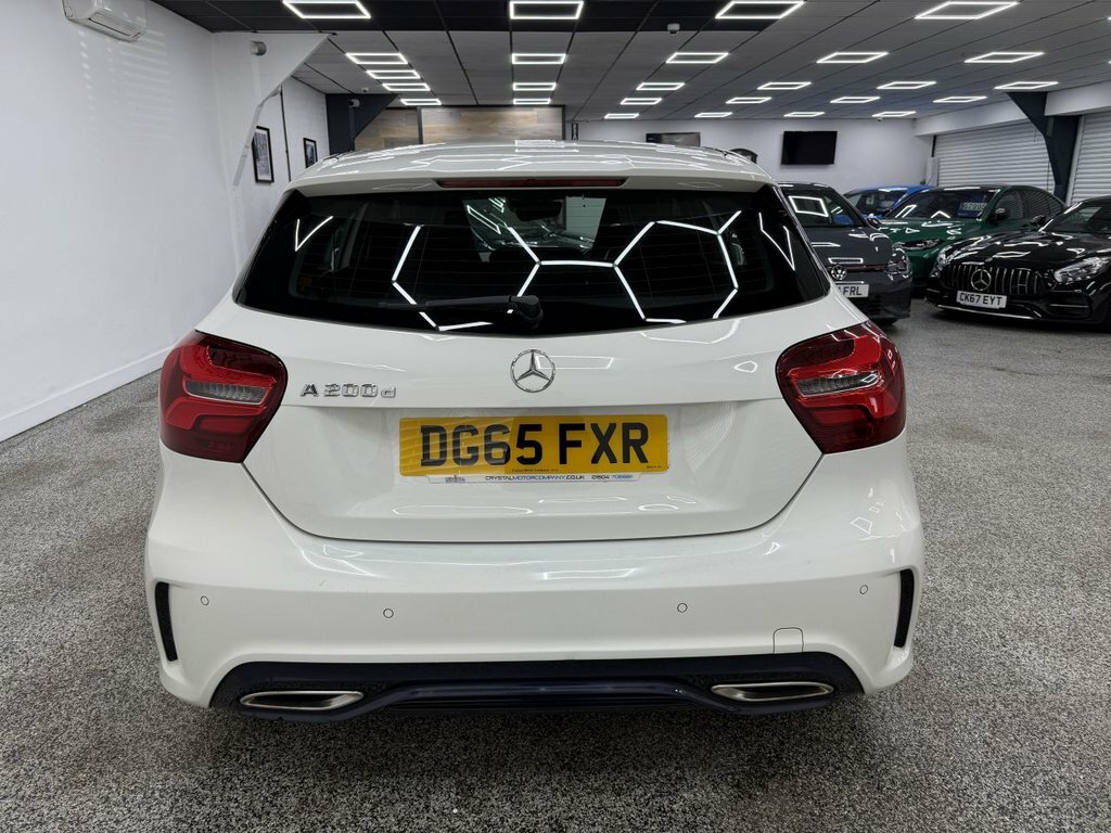 Mercedes-Benz A Class A 200 D Amg Line Premium DG65FXR White #4