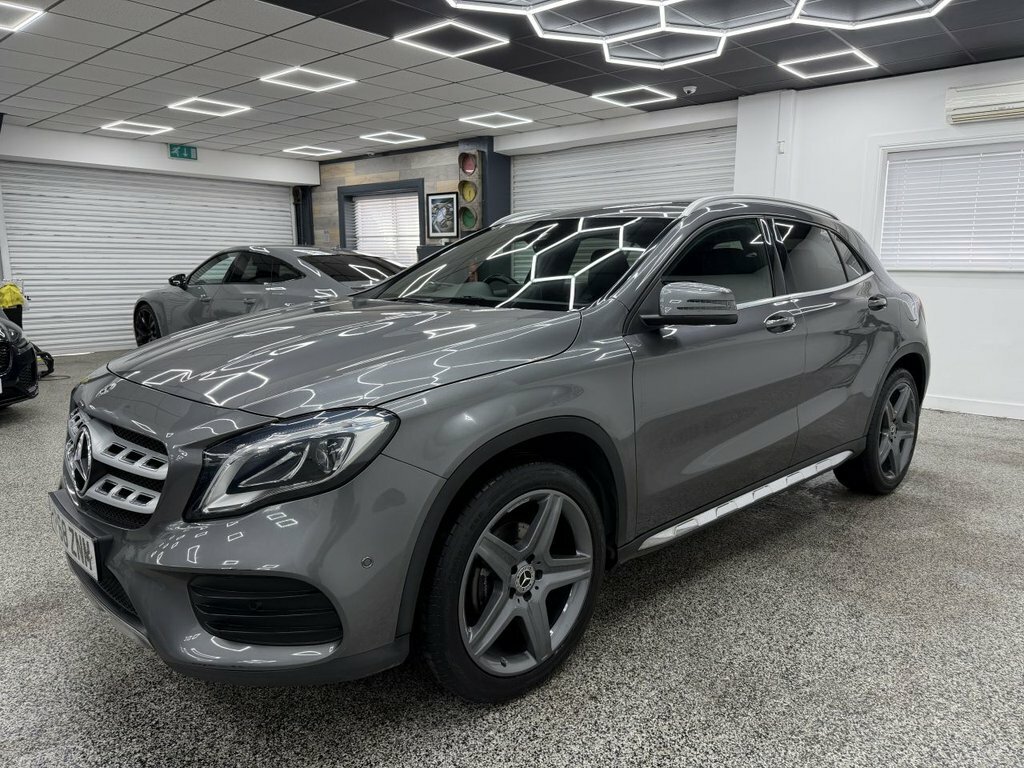 Mercedes-Benz GLA Class Suv KP68ZNM Grey #6