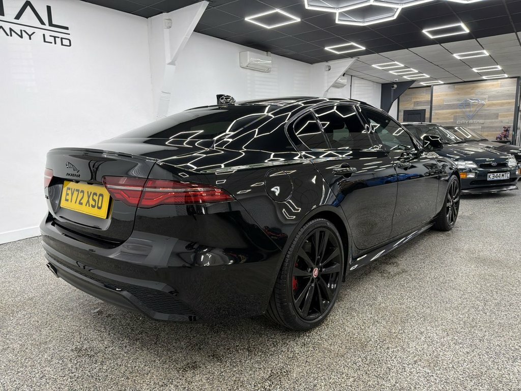Jaguar XE 2L R-dynamic Black Black #3