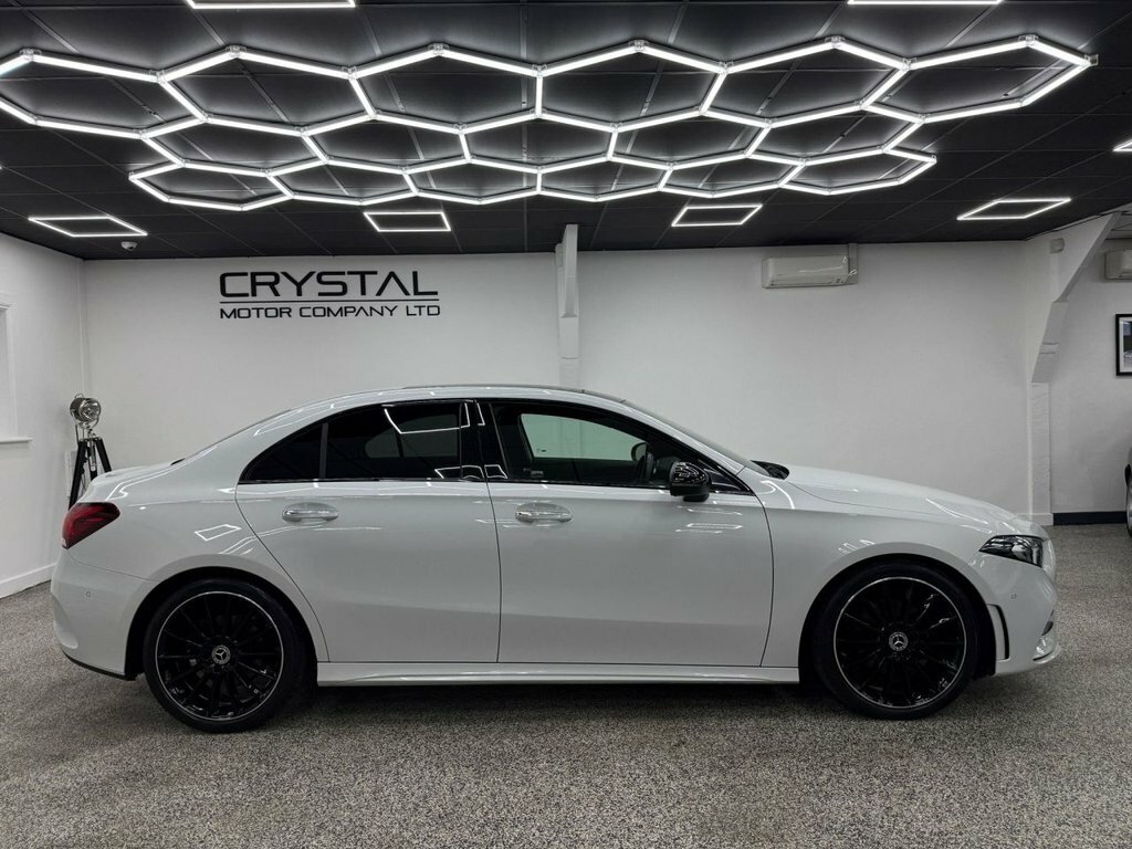 Mercedes-Benz A Class 1.3L Amg Line Night Edition KR72UOA White #2