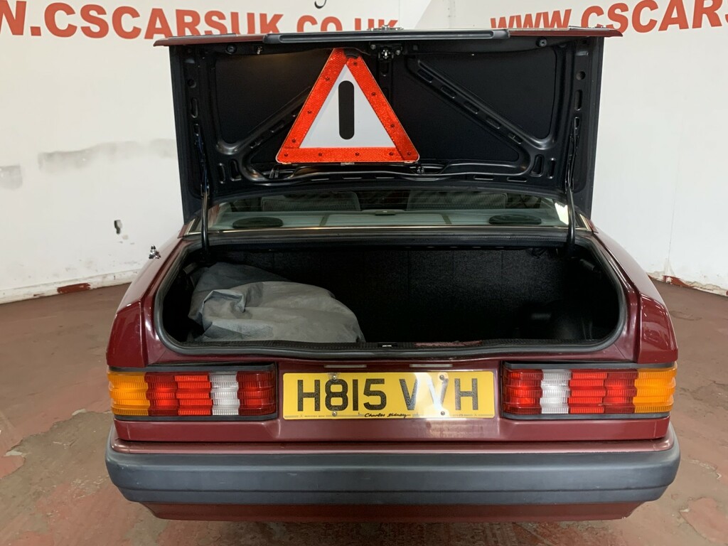 Mercedes-Benz 190 E White #9