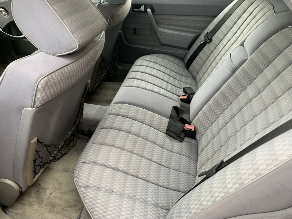 Mercedes-Benz 190 E White #18