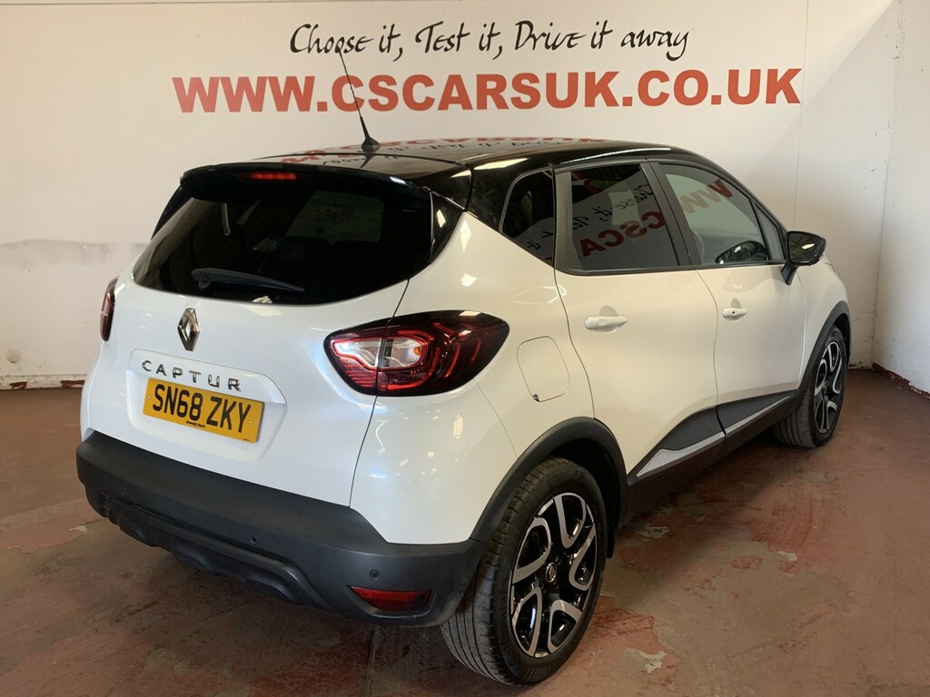 Renault Captur 1.5 Iconic Dci 90 Edc My18 SN68ZKY White #2