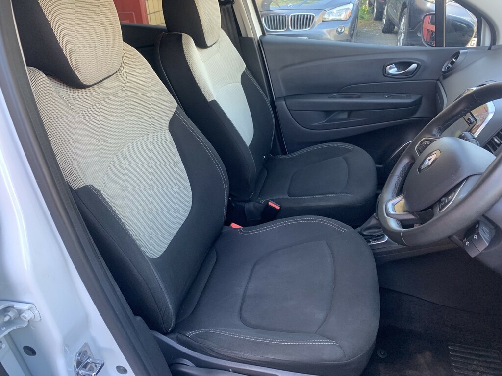 Renault Captur 1.5 Iconic Dci 90 Edc My18 SN68ZKY White #3