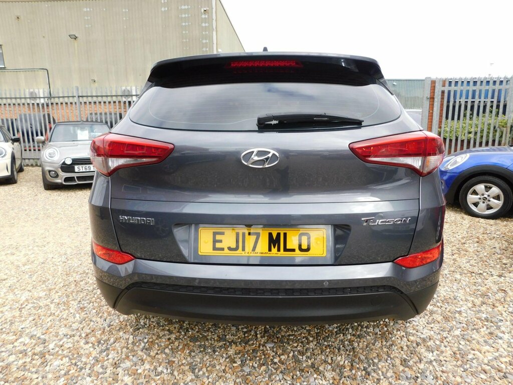 Hyundai Tucson 1.6 Gdi Blue Drive Se Nav Euro 6 Ss EJ17MLO Grey #4