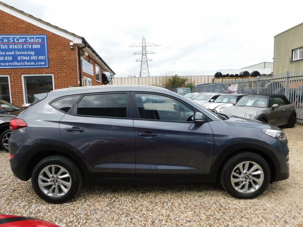 Hyundai Tucson 1.6 Gdi Blue Drive Se Nav Euro 6 Ss EJ17MLO Grey #2
