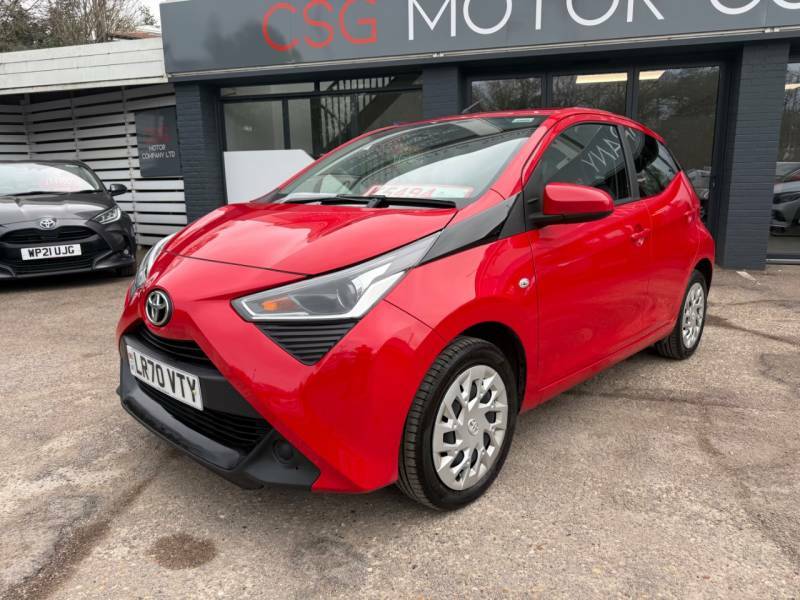 Toyota Aygo 1.0 Vvt-i X-play Tss - Apple Car Play - Androi Red